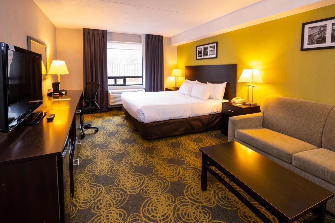 Comfort Hotel & Suites Peterborough Exteriér fotografie