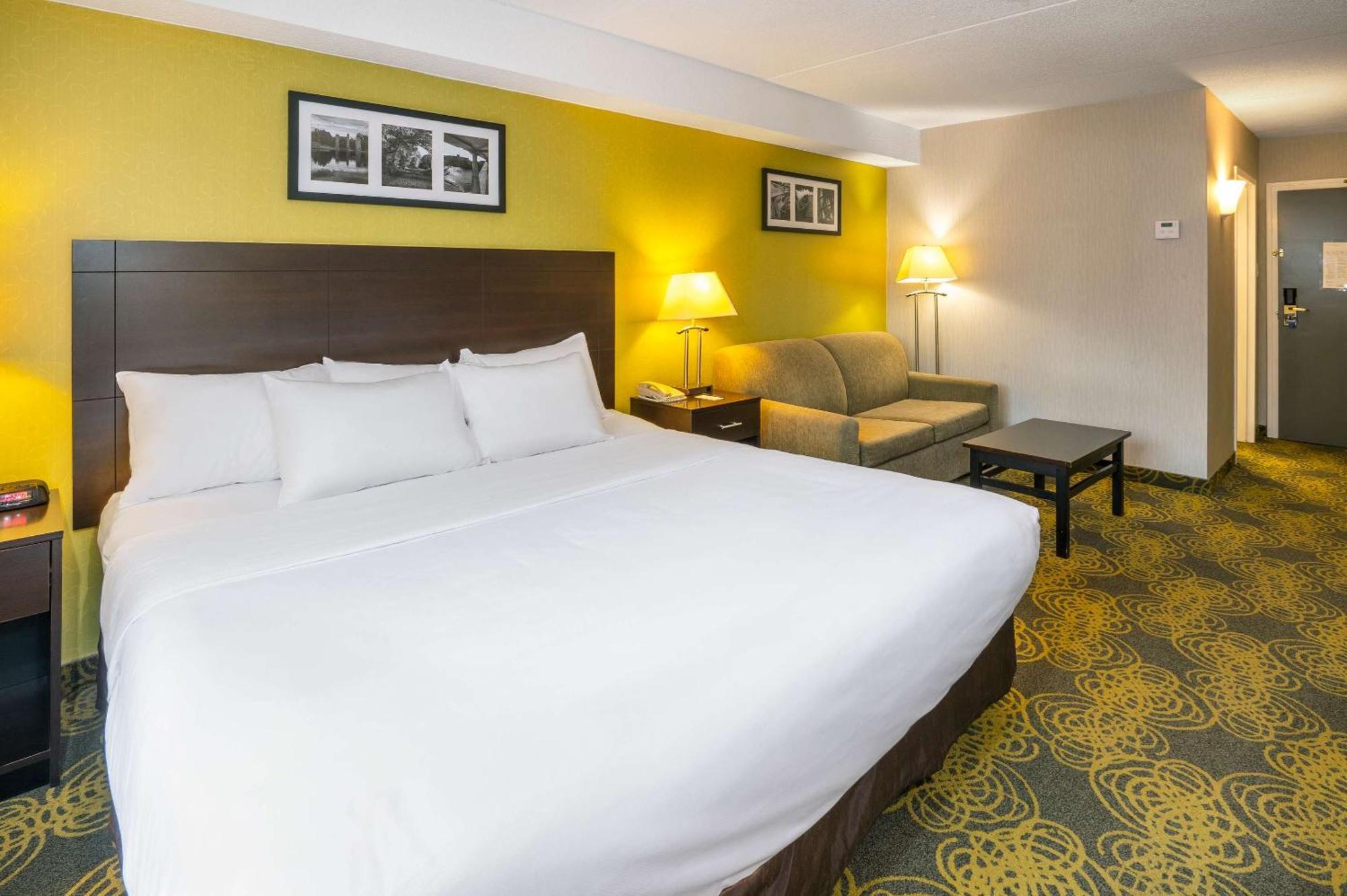 Comfort Hotel & Suites Peterborough Exteriér fotografie