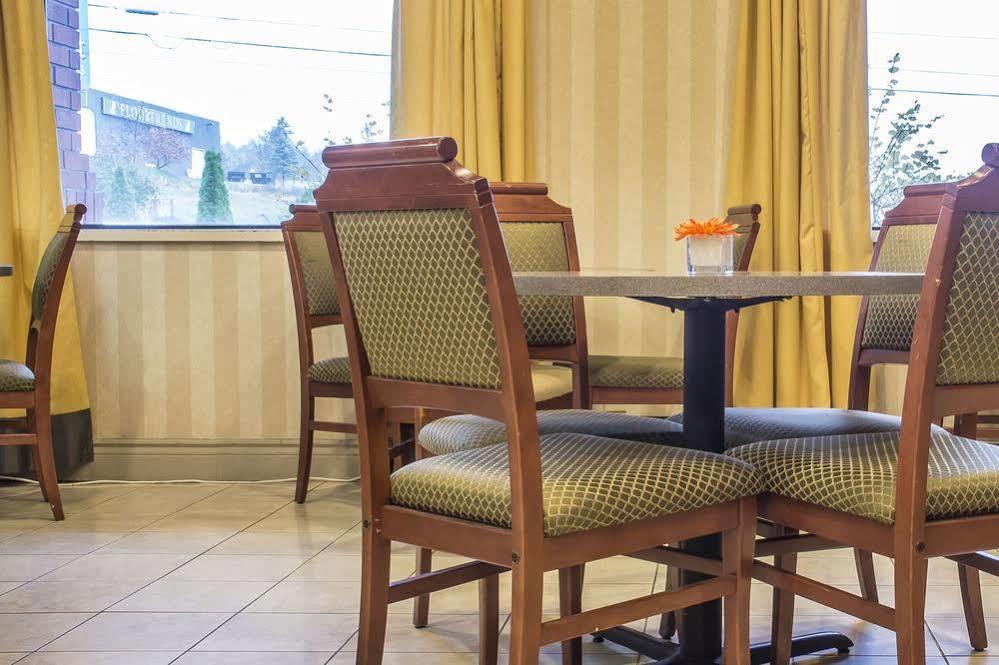 Comfort Hotel & Suites Peterborough Exteriér fotografie
