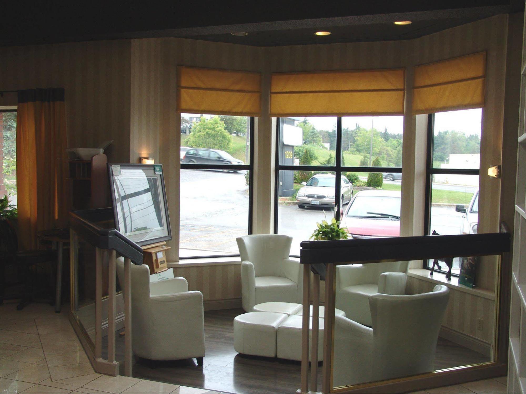Comfort Hotel & Suites Peterborough Exteriér fotografie